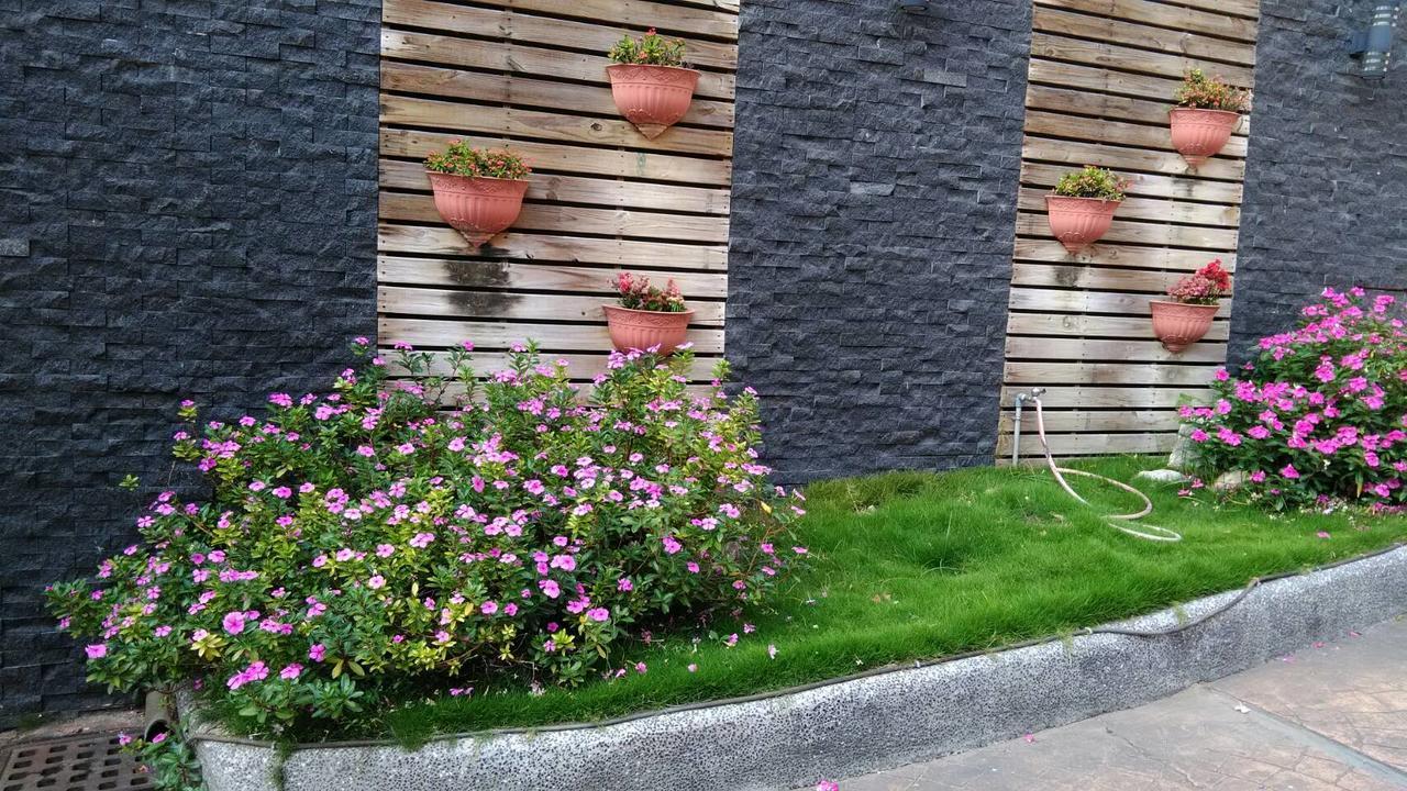 Michelle Motel Taichung Exterior photo